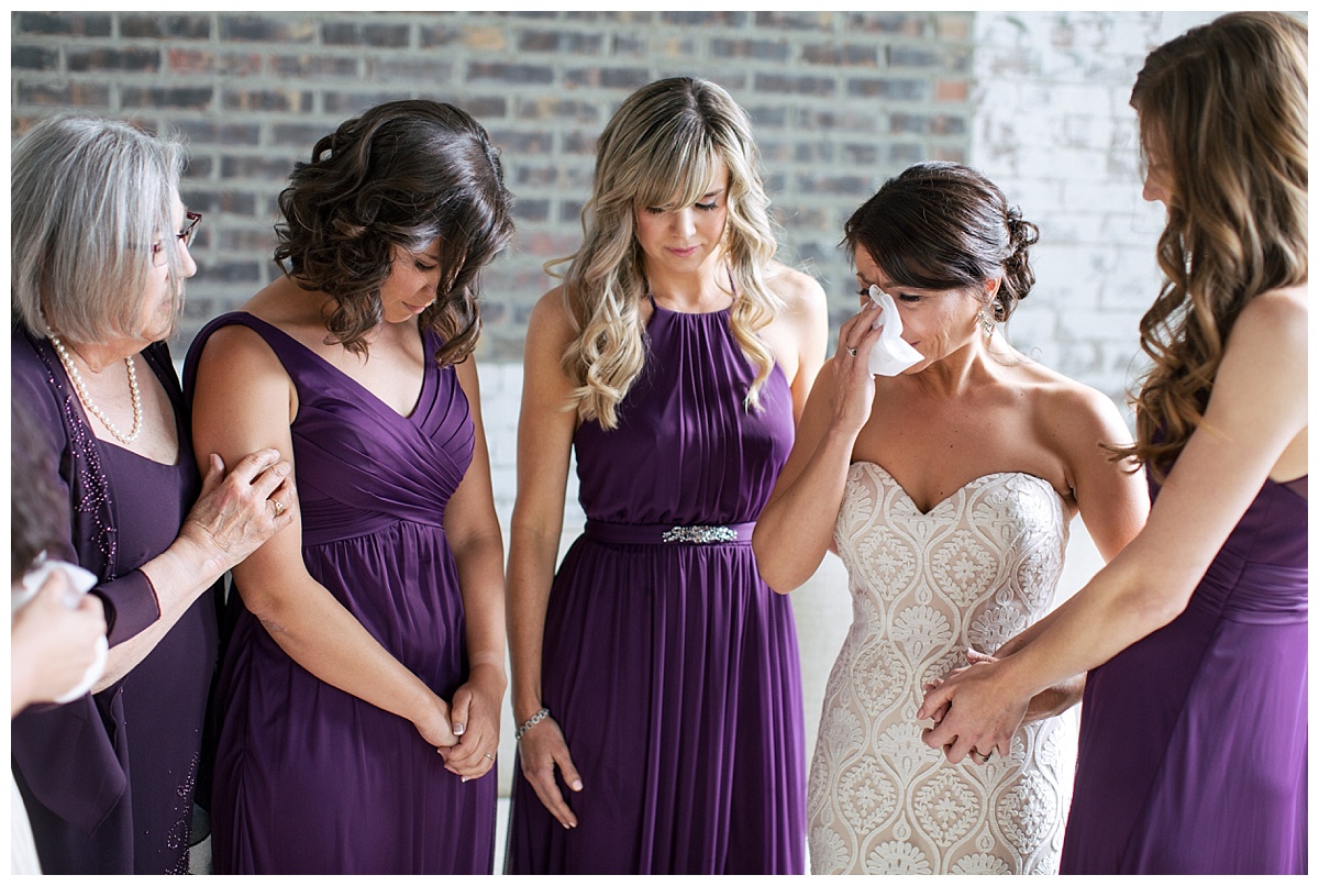 myers_cadillacservicegaragewedding_015